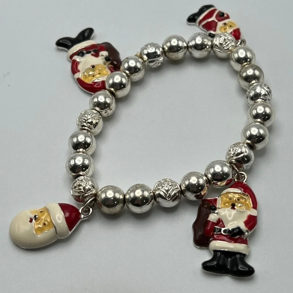 Christmas‎ Stretch Bracelet Silver Tone Beads Enamel Santa Charms